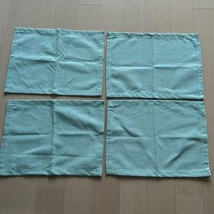 Beautiful pack of 4 blue placemats - never used